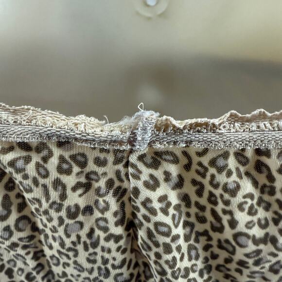 Bali Skimp Skamp Brief Panty Number 2633 Womens Size Xl Leopard - Picture 2 of 6